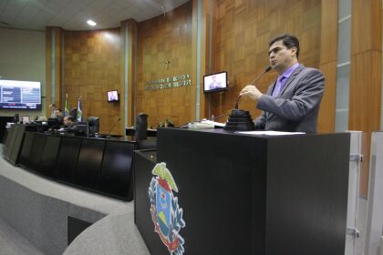 Pinheiro quer explicação de ex-secretário sobre suspeição em investigação