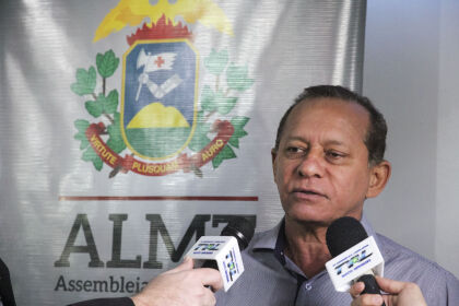 Zé Domingos propõe limite para renúncia fiscal