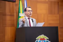 Lúdio altera projeto para garantir licitação no BRT e gratuidade a estudantes e pessoas com deficiência na região metropolitana