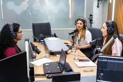 Música é lei recebe fisioterapeutas do Quali Vida: Yasmin de Moraes e Suelen Xavier