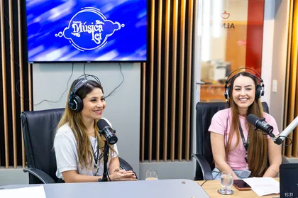 Música é lei recebe fisioterapeutas do Quali Vida: Yasmin de Moraes e Suelen Xavier