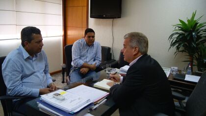 Baiano Filho cobra solução definitiva para obra no hospital municipal de São Félix do Araguaia