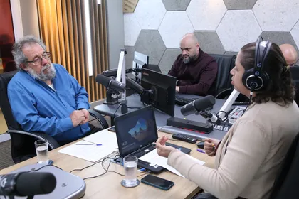 Programa Viva-Voz entrevista o Pe. Mauro Verzeletti, do Centro de Migrantes