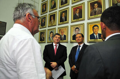 Presidente Guilherme Maluf e Deputado Elizeu Nascimento Recebem Membros da Organização Parlatino