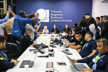 TRE-MT concede coletiva de imprensa com boletins das eleições