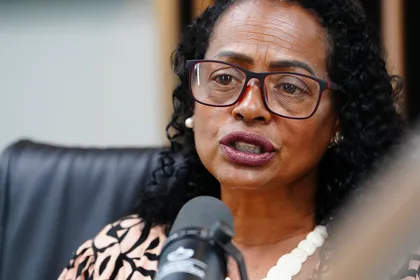 Lugar de Mulher recebe Cidinha Nascimento, educadora ambiental