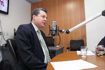 Entrevista com Leonardo de Oliveira