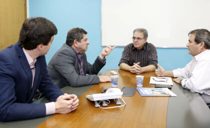 Deputado Maluf se reúne com secretário Chilleto para tratar sobre ZPE de Cáceres