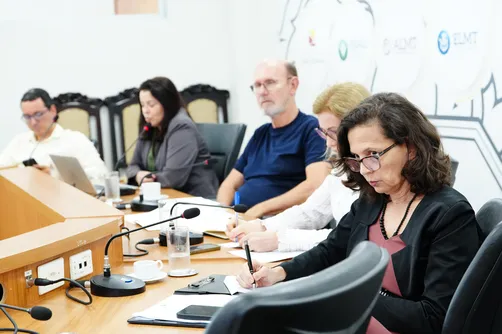 CFAEO debate crescimento de despesas públicas em Cuiabá, Mato Grosso