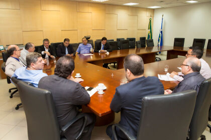 Reunião com secretário de Estado de Saúde, João Batista Pereira