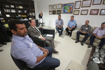 Dep. Max Russi    se   Reúne  com    Vereadores Eleitos da Cidade de Jaciara