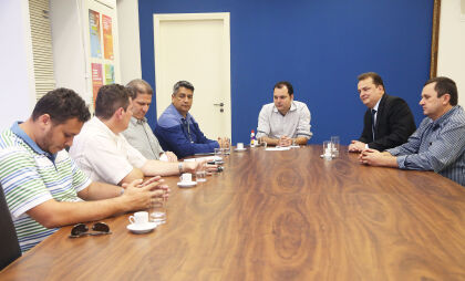 Reunião do deputado Max Russi no gabinete do Secretário de Educação Marco Aurélio Marrafon