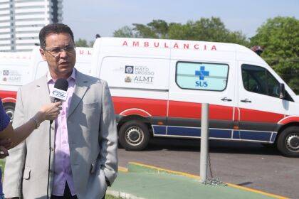 Deputado Botelho visita ambulâncias que serão doadas pela ALMT