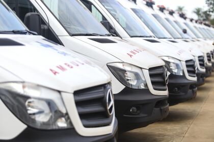 Faissal disponibiliza R$ 340 mil em emendas para hospital e compra de ambulância