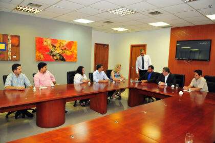 Presidente Guilherme Maluf se reúne com representantes do Sindicato dos Escrivães