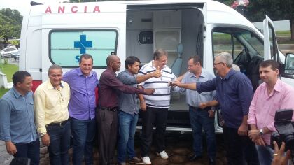 Deputado Romoaldo entrega ambulância para Alta Floresta