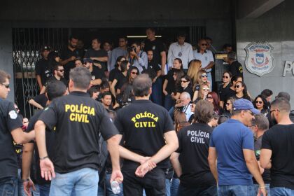  Wancley participa com policiais civis de manifestação contra reforma da previdência