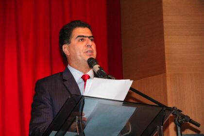 Emanuel Pinheiro apresenta 605 proposituras em 2016