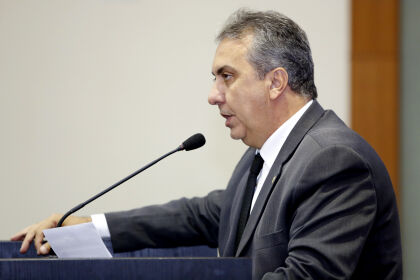 Deputado Adriano Silva