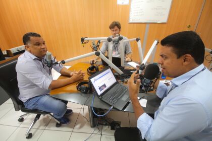 Entrevista com o Deputado Silvano Amaral  na rádio ALMT