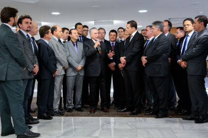 Deputado Eduardo Botelho participa de reunião com Presidente Michel Temer e membros da Unale