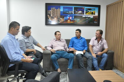 Silvano Amaral recebe vereadores de Cotriguaçu