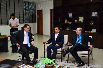 Presidente Eduardo Botelho recebe visita do Procurador Geral Mauro Curvo