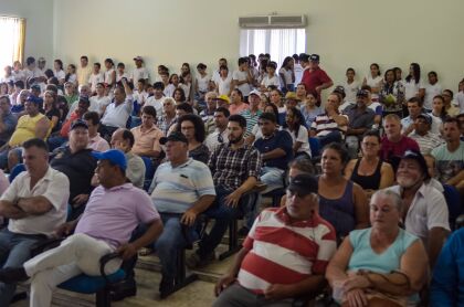 Frente Parlamentar da Suinocultura realiza reunião para orientar cadeia produtiva em Cláudia