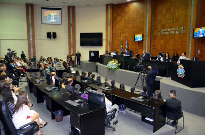 Instalação da Vlll Legislatura do Parlamento Mirim 