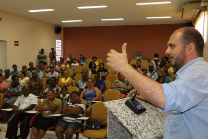 Moradores de Jauru e Figueirópolis comemoram regularização fundiária