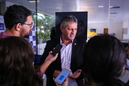 Dep. Dilmar participa de reunião com prefeitos no Paiaguás