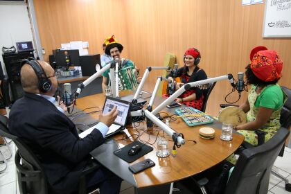 Grupo Monofoliar no programa Balaio Brasil da rádio assembleia