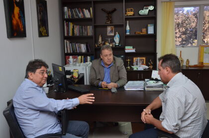 Deputado Romoaldo recebe vereador de Alta Floresta Marcos Menin e Cândido Teles pres. do Intermat