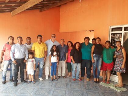 Dep. Romoaldo atende reivindicações de sete comunidades do assentamento Nova Esperança.