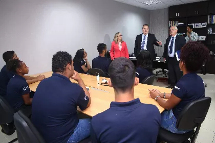 Deputado Max Russi recebeu os alunos em seu gabinete