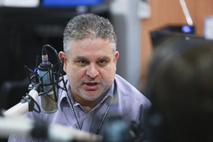 Entrevista na Rádio ALMT com o economista Mauricio Munhoz