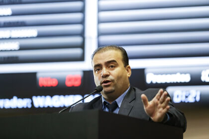 Deputado Wagner Ramos quer o fim da cobrança de taxa de rematrícula nas faculdades