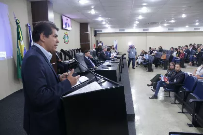 Ministro do TCU em palestra para servidores da ALMT 
