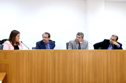 Deputados cobraram a regulação do sistema de consignados por parte da Câmara