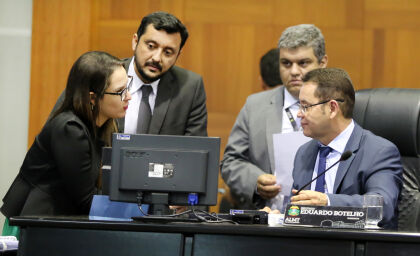 Requerimento de lideranças partidárias antecipa as sessões legislativas para a próxima semana