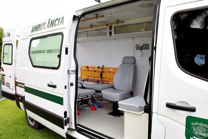 Campo Verde recebe nova ambulância