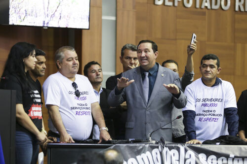 Fotografia: plenario ocupado_4.jpg