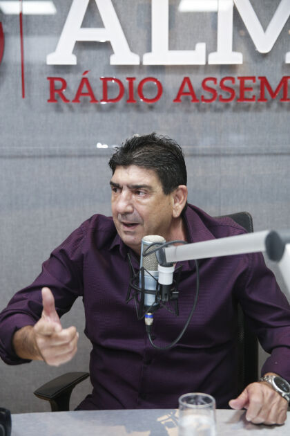 Rádio Assembleia entrevista o deputado dr. João de Matos