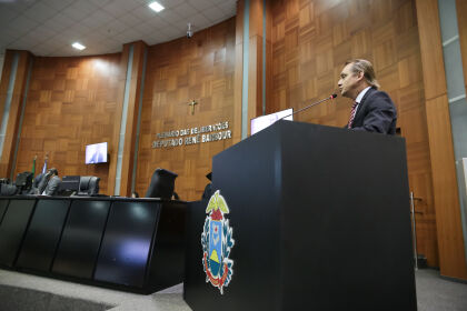 Santos propõe audiência para debater desenvolvimento industrial no estado