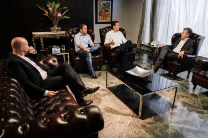 Deputado Paulo Araújo articula reunião entre governador e prefeito de Cuiabá