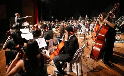 Orquestra CirandaMundo celebra aniversário de Cuiabá em concerto no Teatro Zulmira