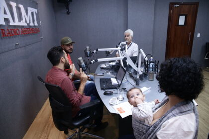 O programa Fusão.com, da Rádio Assembleia, recebeu o grupo Mesa pra 6