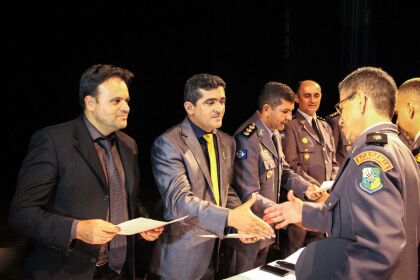 Delegado Claudinei participa da formatura de 115 oficiais da Polícia Militar