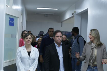 Comissão de Saúde faz visita técnica em Hospital Metropolitano de Várzea Grande