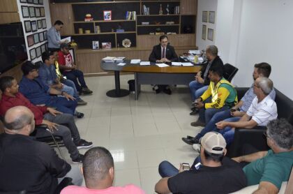 Comissão de mototaxistas de Rondonópolis discute projeto de isenção de impostos para motos
